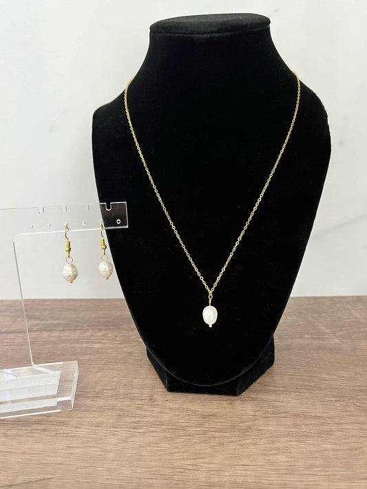 Gold Earrings with pearls – 18K faith jewelry inspired by Proverbs 31.

