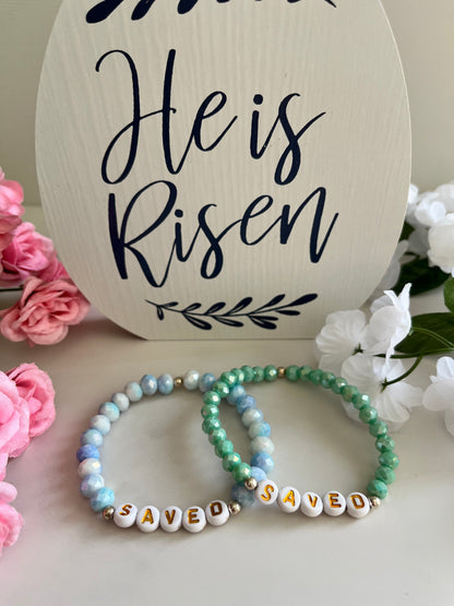 Bracelet en perles à facettes en jade blanc menthe ou bleu SAVED
