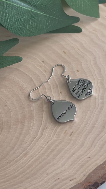 Con Dios Todo Es Posible aretes de plata, aretes minimalistas, aretes de moda, aretes religiosos, aretes espirituales, hechos a mano