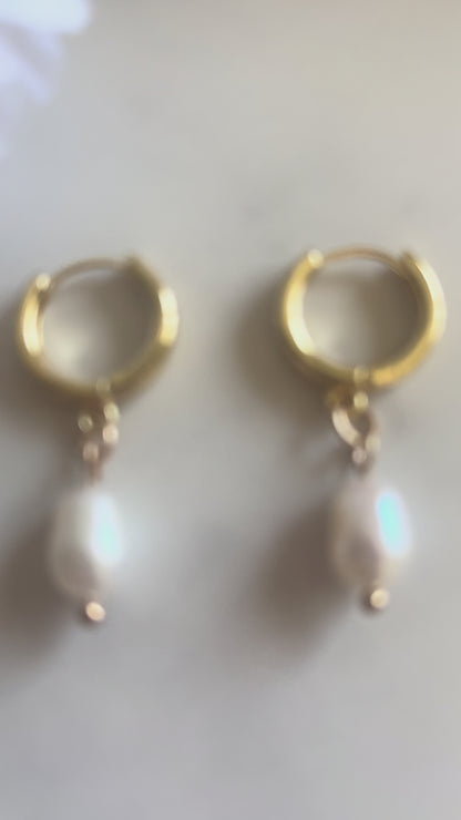 Gold Earrings 18K Dainty Pearl Huggies